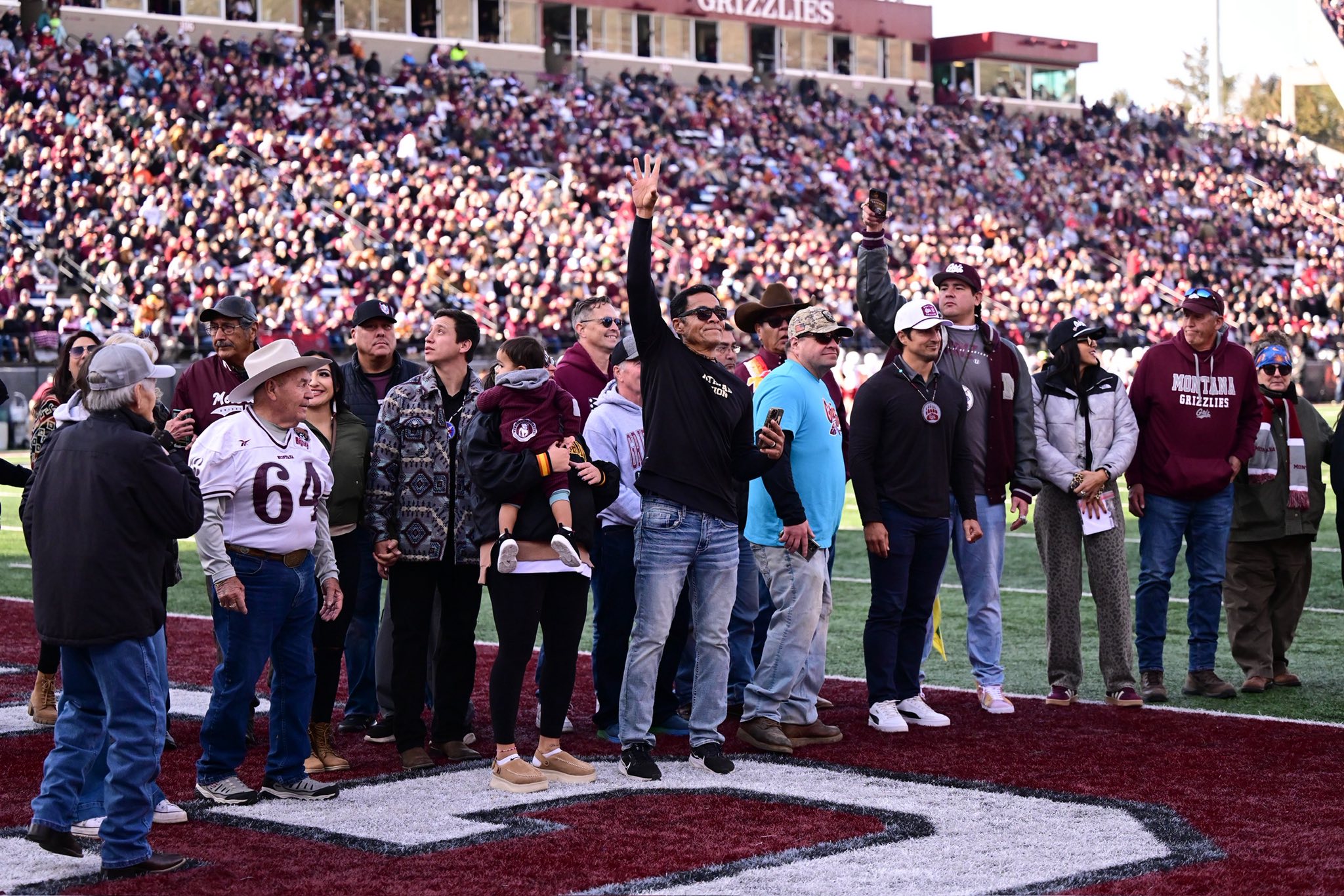 Montana Grizzlies celebrate Native American athletes at Heritage Game
