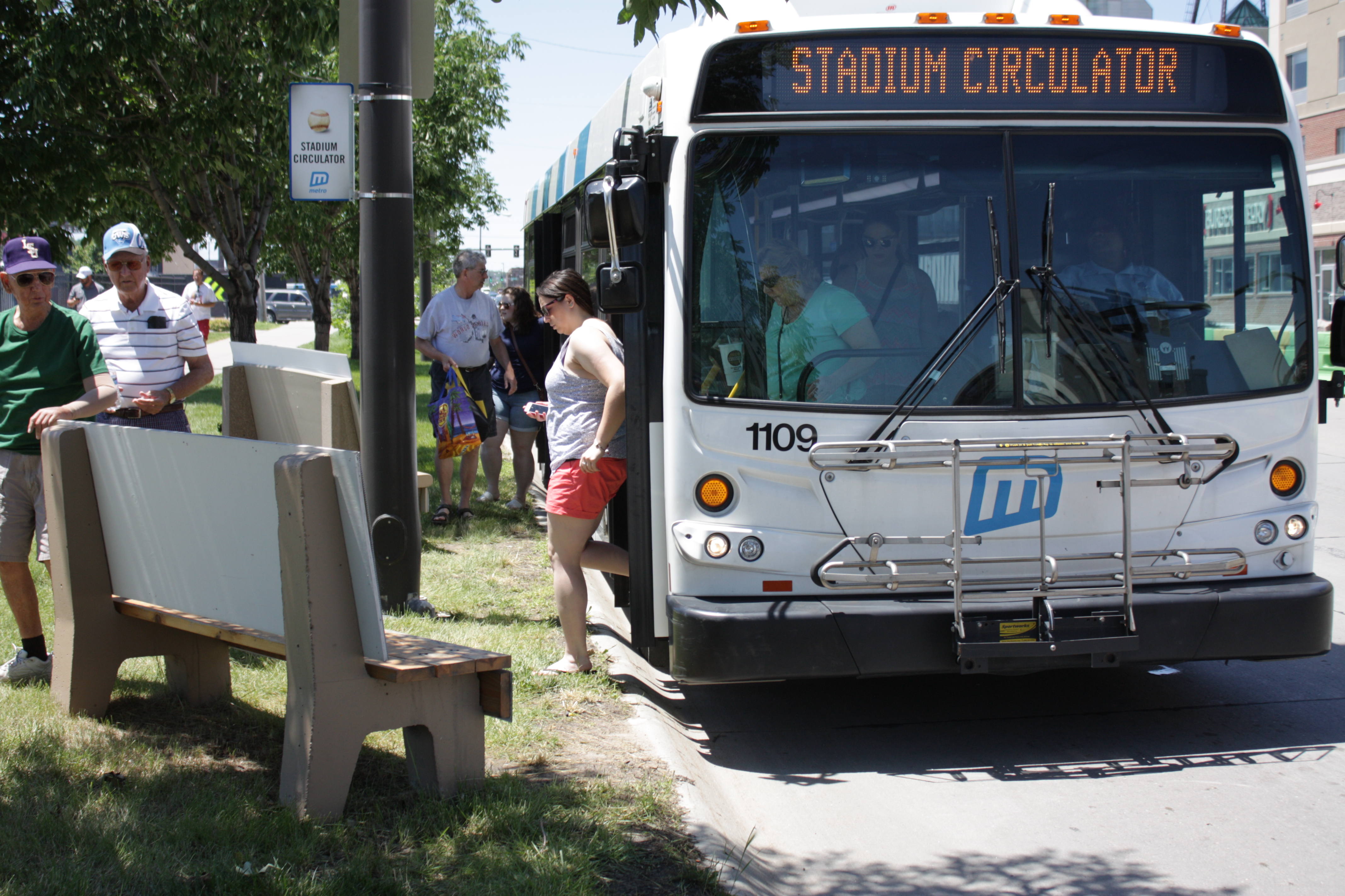 Metro_Stadium Circulator bus
