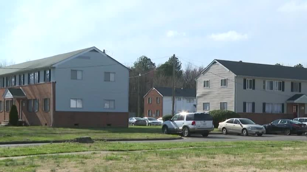 Pointe at River City apartment complex 