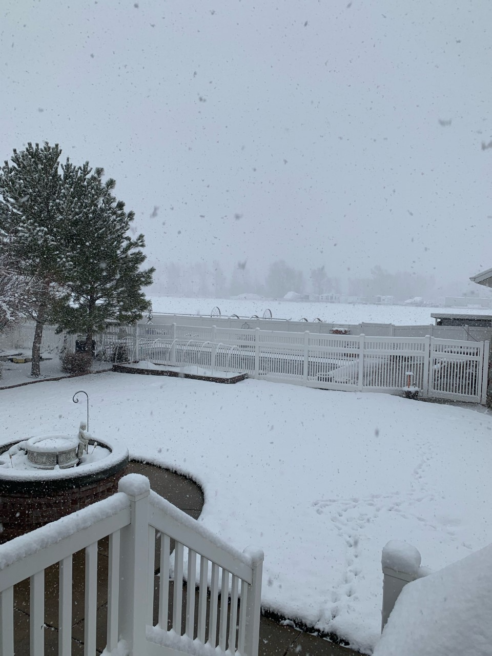 Snow in Mountain Green, April 14, 2021