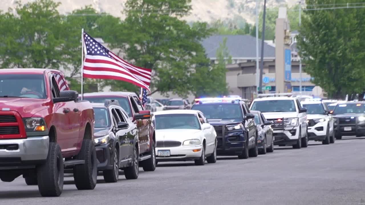 Motorcade Wall That Heals