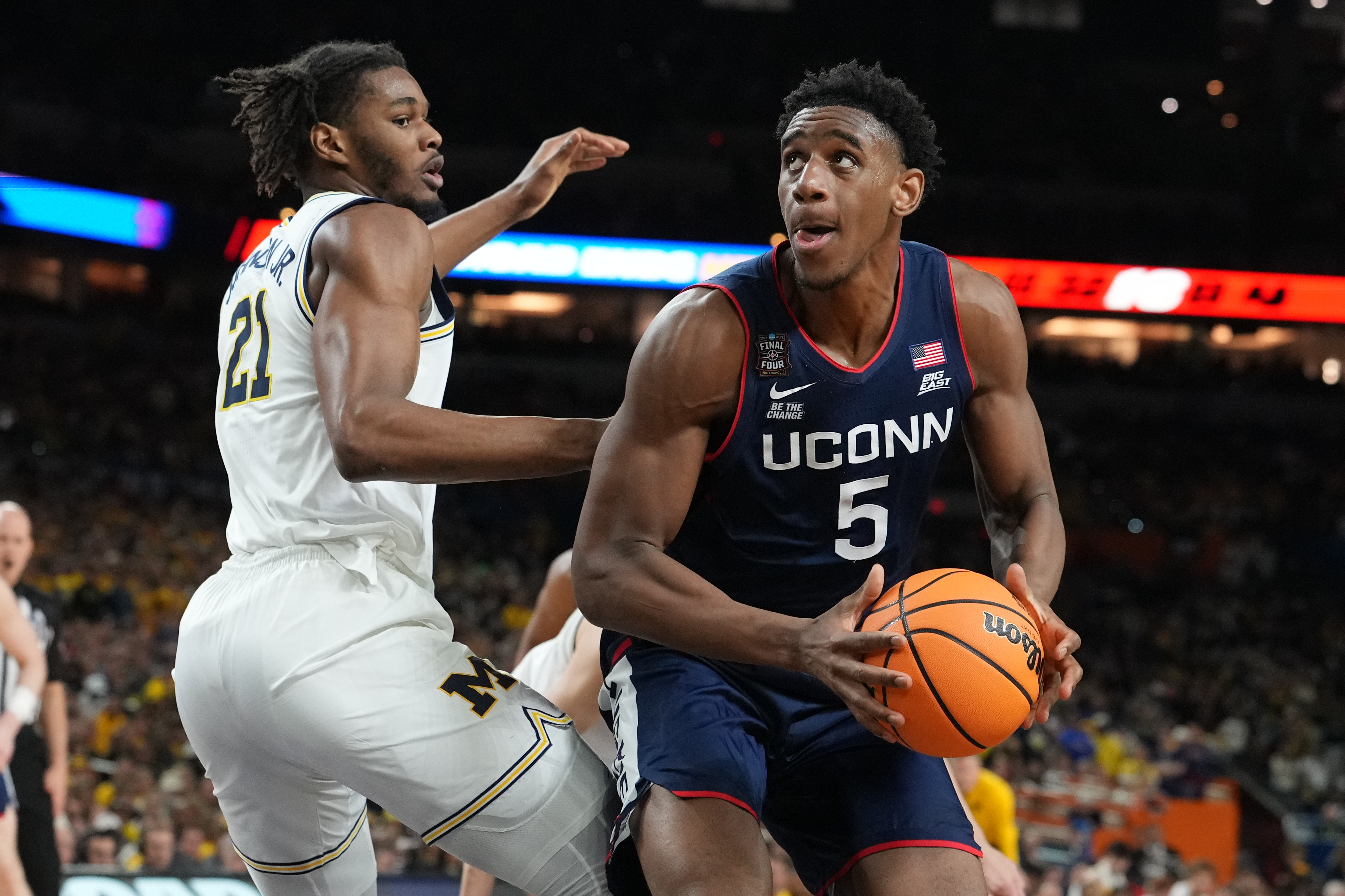 NCAA UConn Michigan Basketball