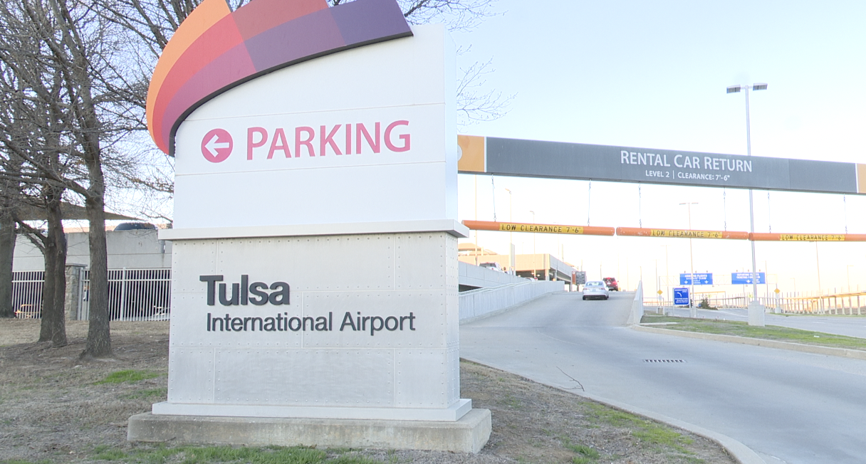 airport tulsa parking.png