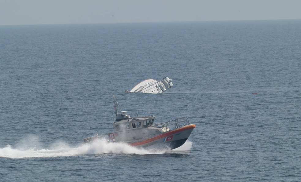 Coast Guard rescues 2 boaters off Virginia Coast