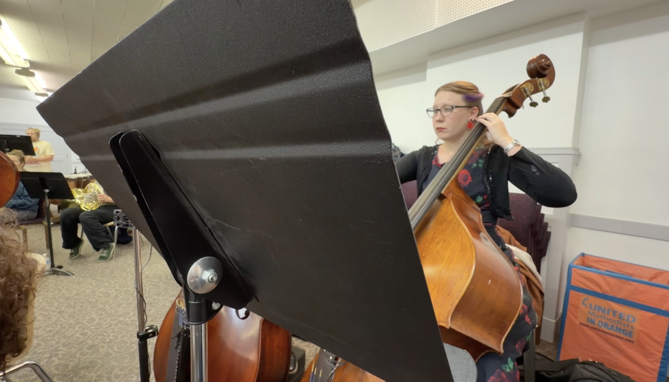 Amber Sheeran playing string bass