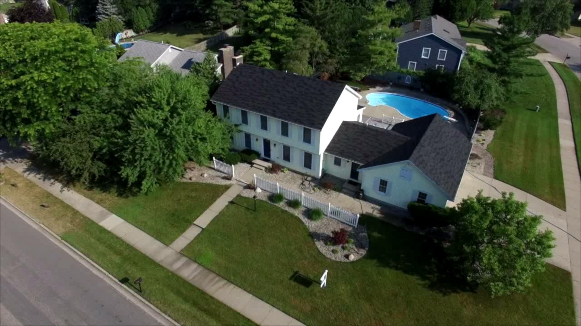 fox17online.com - Nicole DiDonato - West Michigan real estate market remaining steady through pandemic