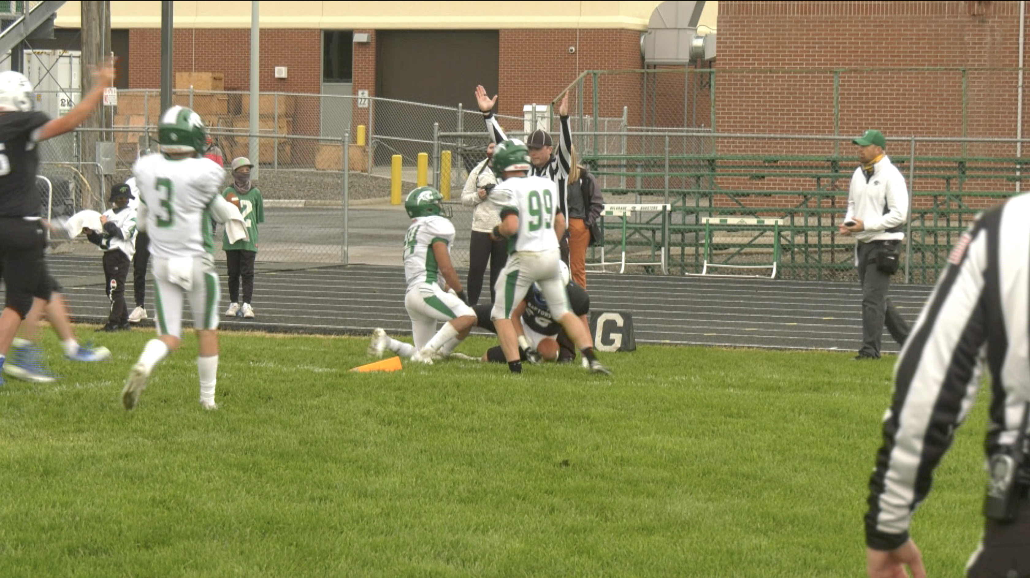 Saturday football roundup: Bozeman Gallatin holds off Belgrade for 1st win in program history