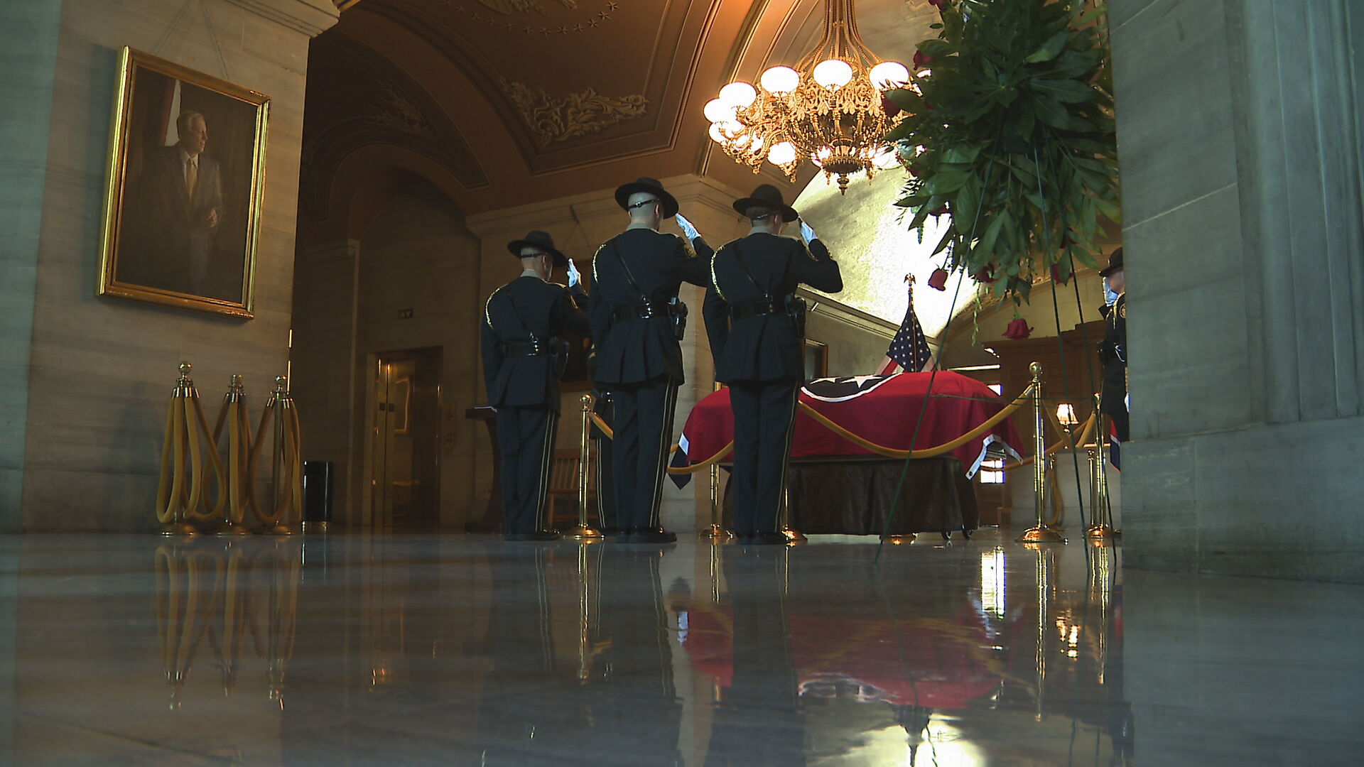 Gov. Don Sundquist lies in state