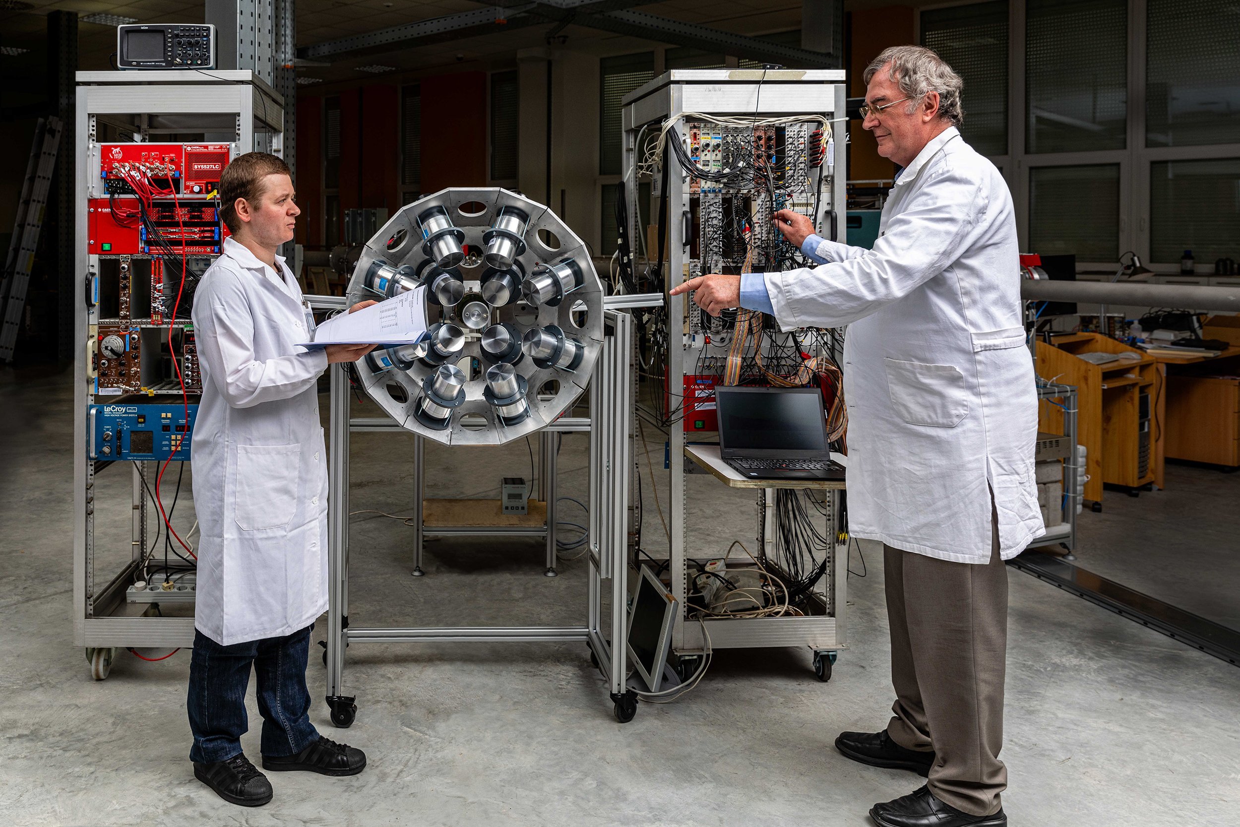 Physicist Attila Krasznahorkay (R)