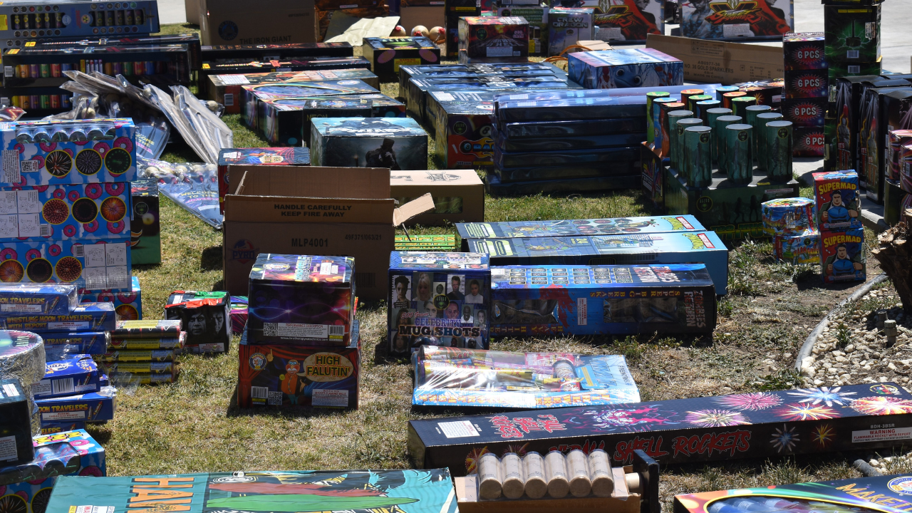 Bakersfield Fire: 1 arrested after 1 ton of illegal fireworks seized
