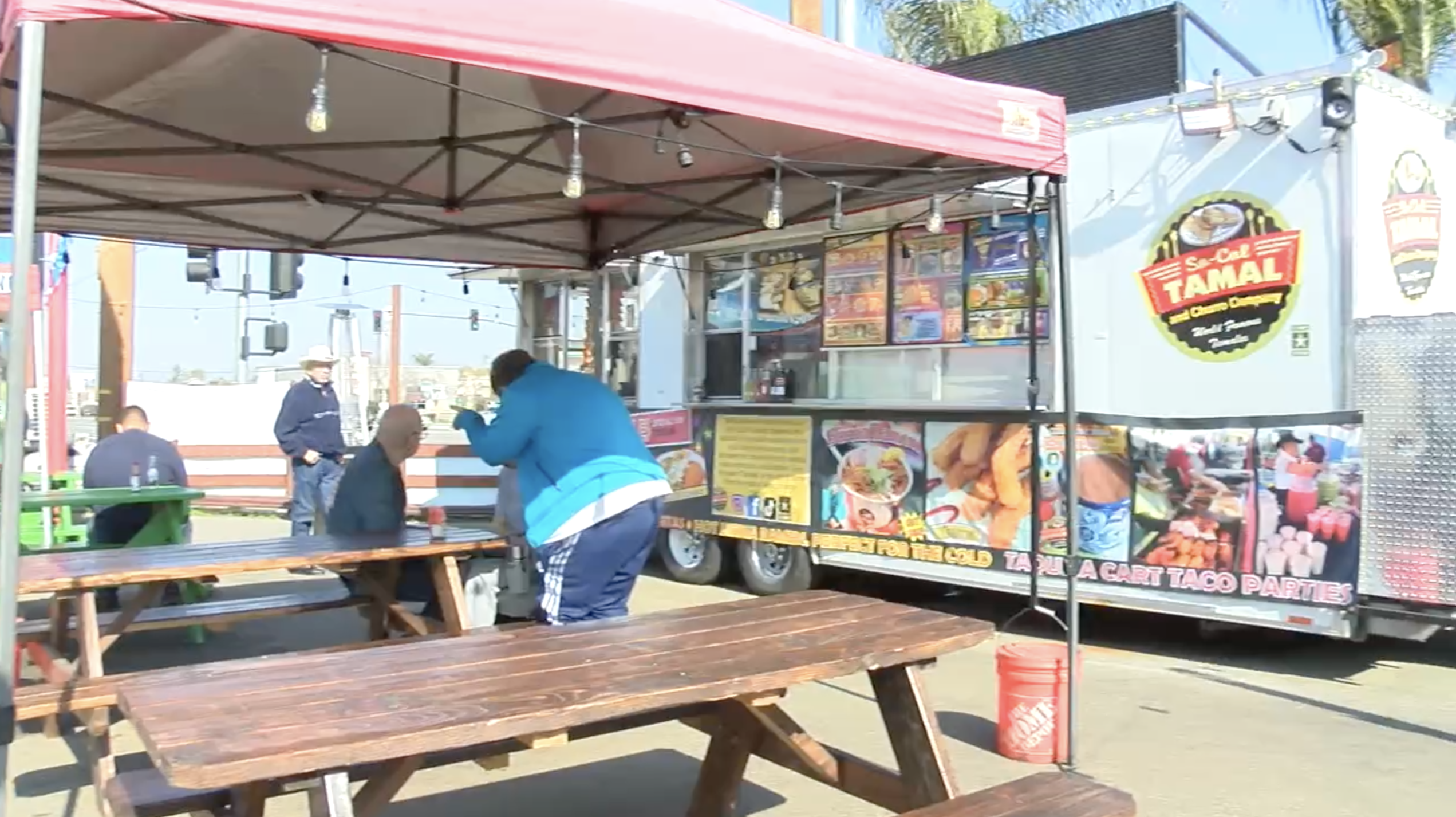 So-Cal Tamal truck at Calloway and Rosedale