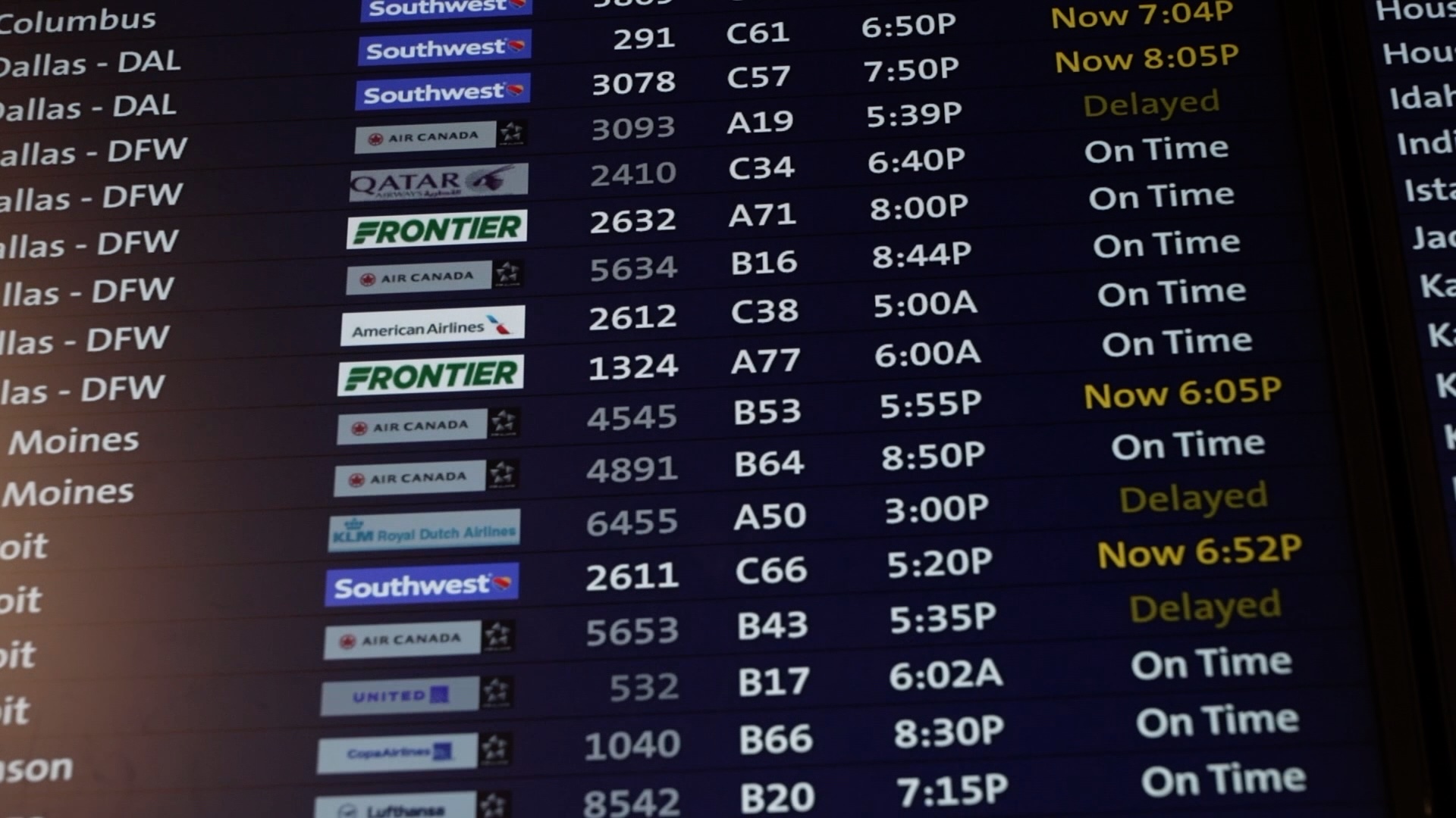 Airplane flight schedule for on-time and delayed flights