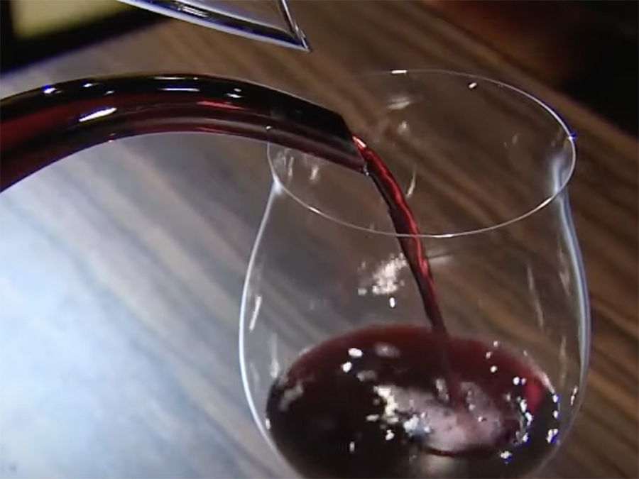 wine_glass_pour.jpg