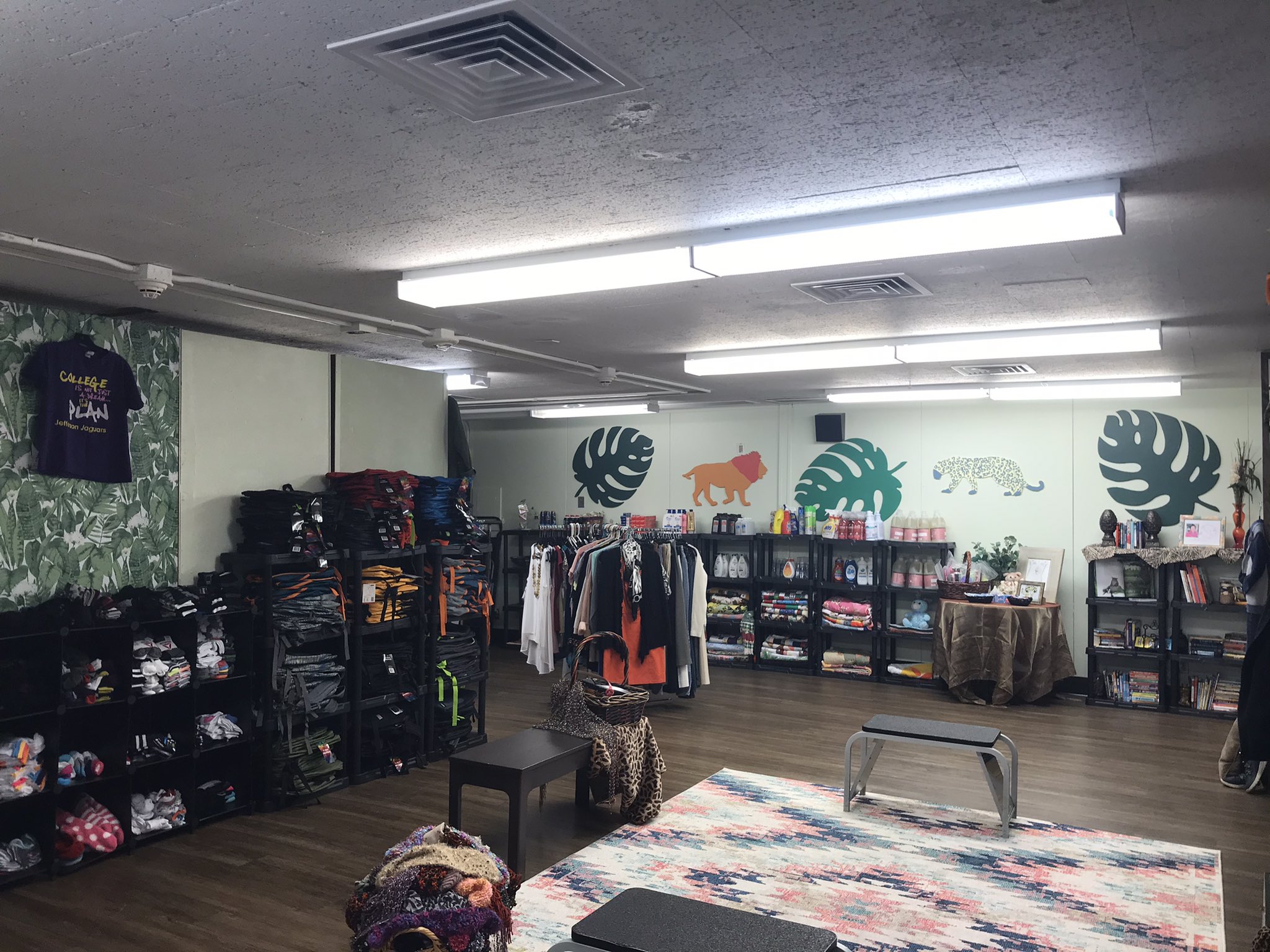 EyXy1bNUUAIv69N.jfif