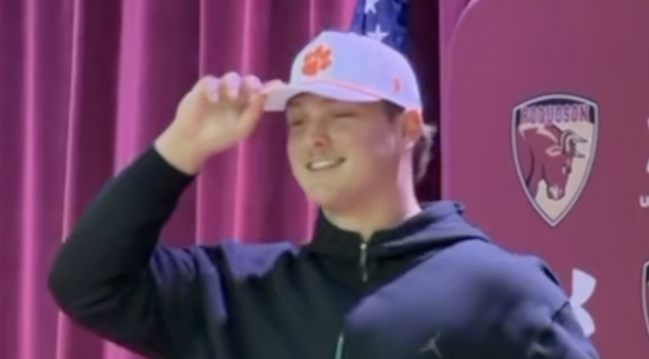 CARTER JONES.png