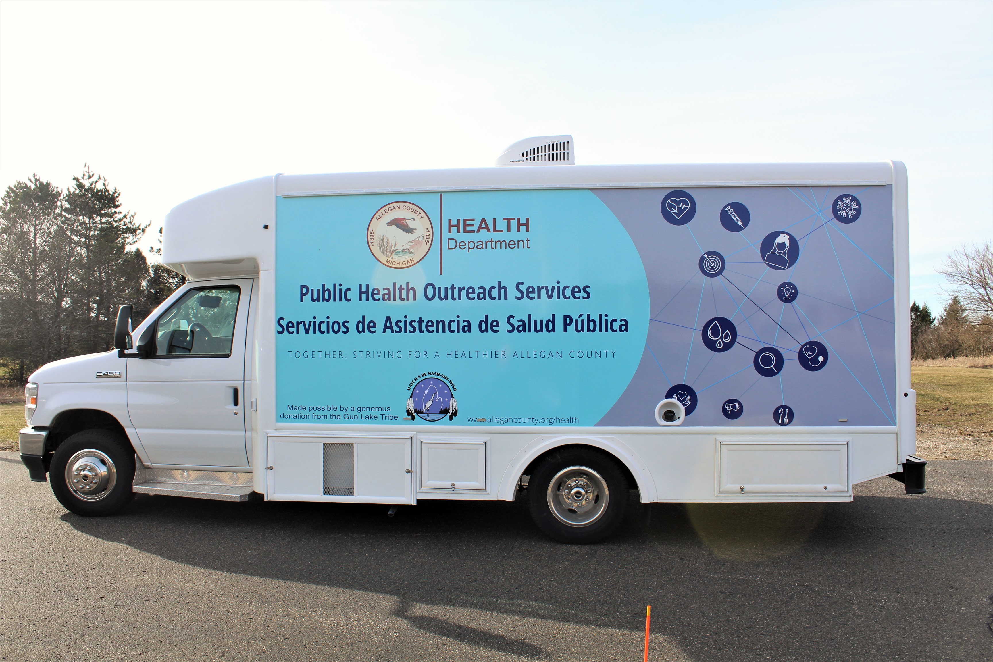 Mobile clinic_side.JPG