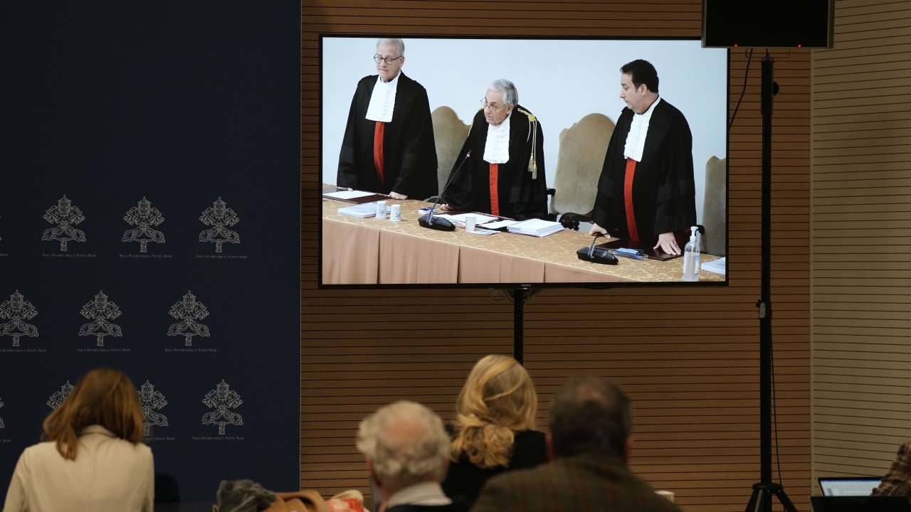 Vatican tribunal president Giuseppe Pignatone reading the verdict.