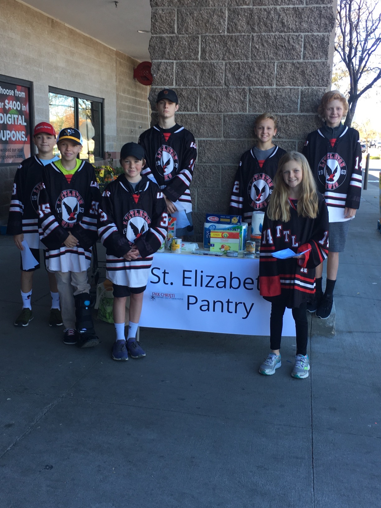 littleton hockey team-1.JPG