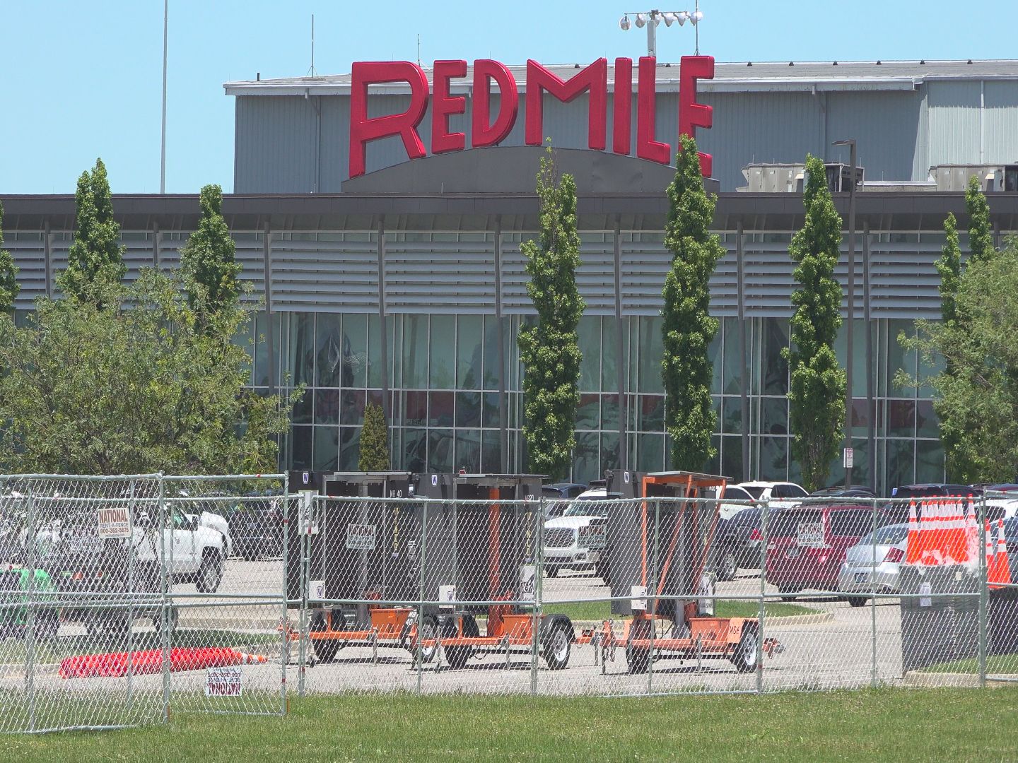 RED MILE00000000.jpg