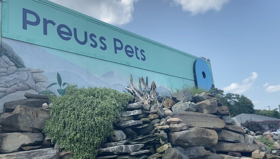 Preuss Pets co-owner honored with lifetime achievement award