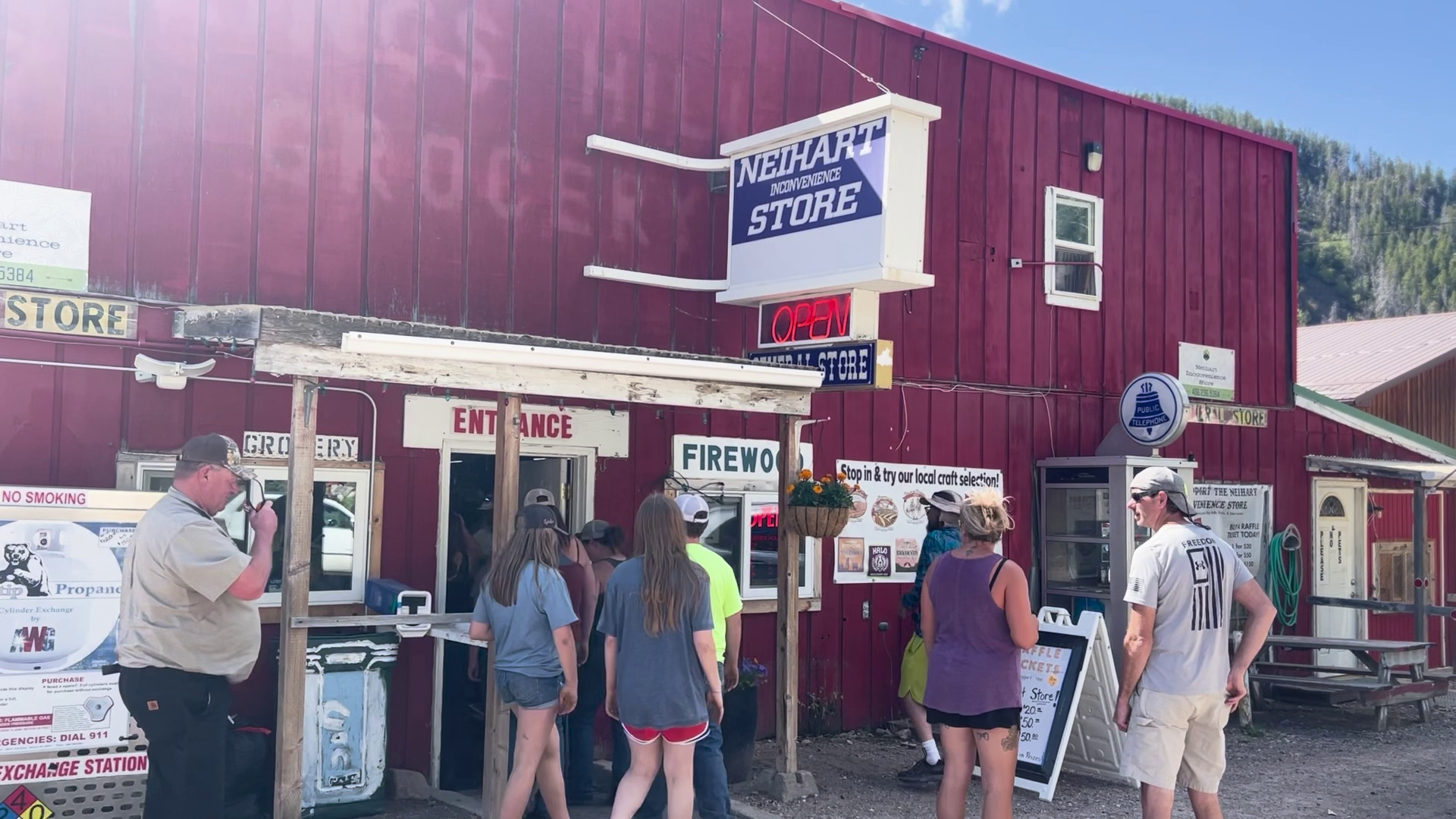 Neihart Inconvenience Store hosts annual fundraiser