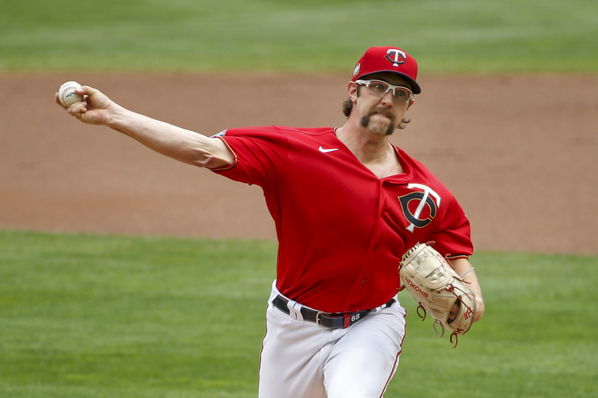 Polanco, Donaldson start with homers; Twins beat Tigers to open doubleheader