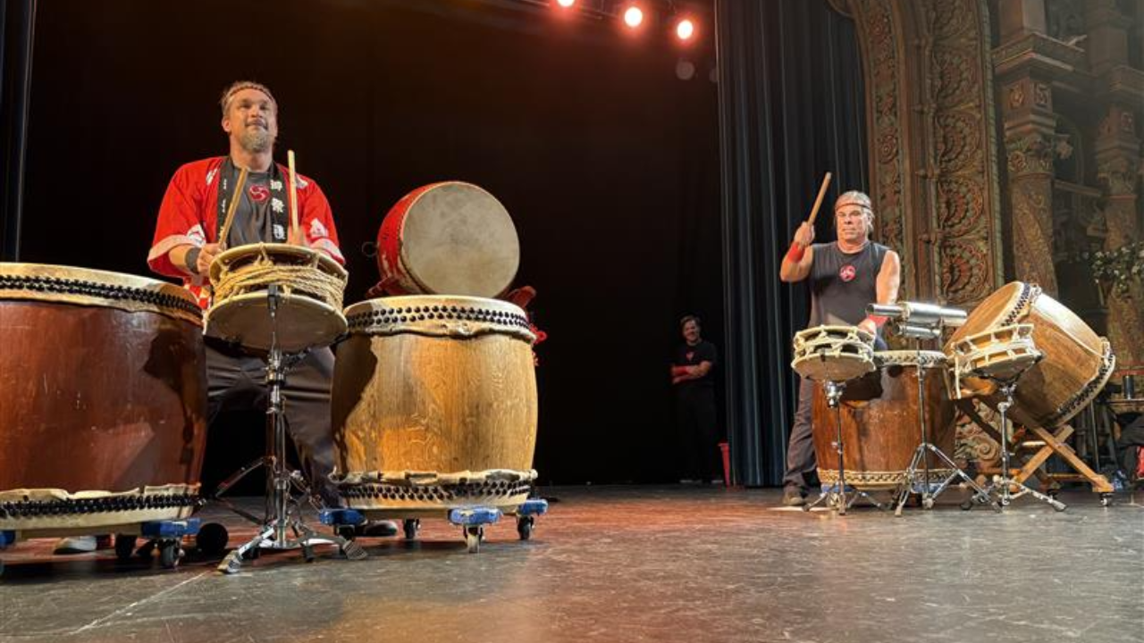 lunar new year drums.png