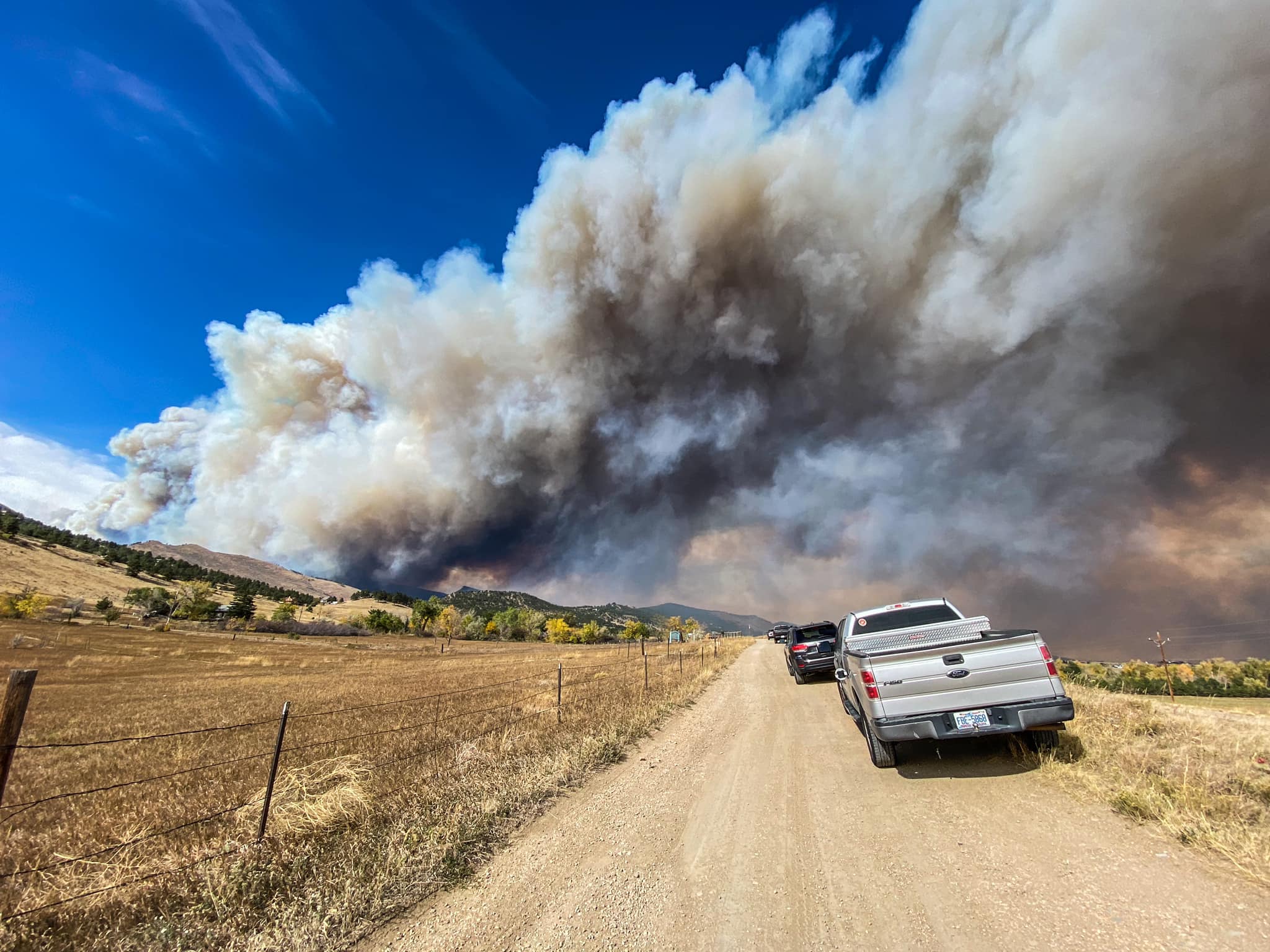 Crews on the ground, in the air continue attacks on Boulder County's Calwood, Lefthand Canyon fires