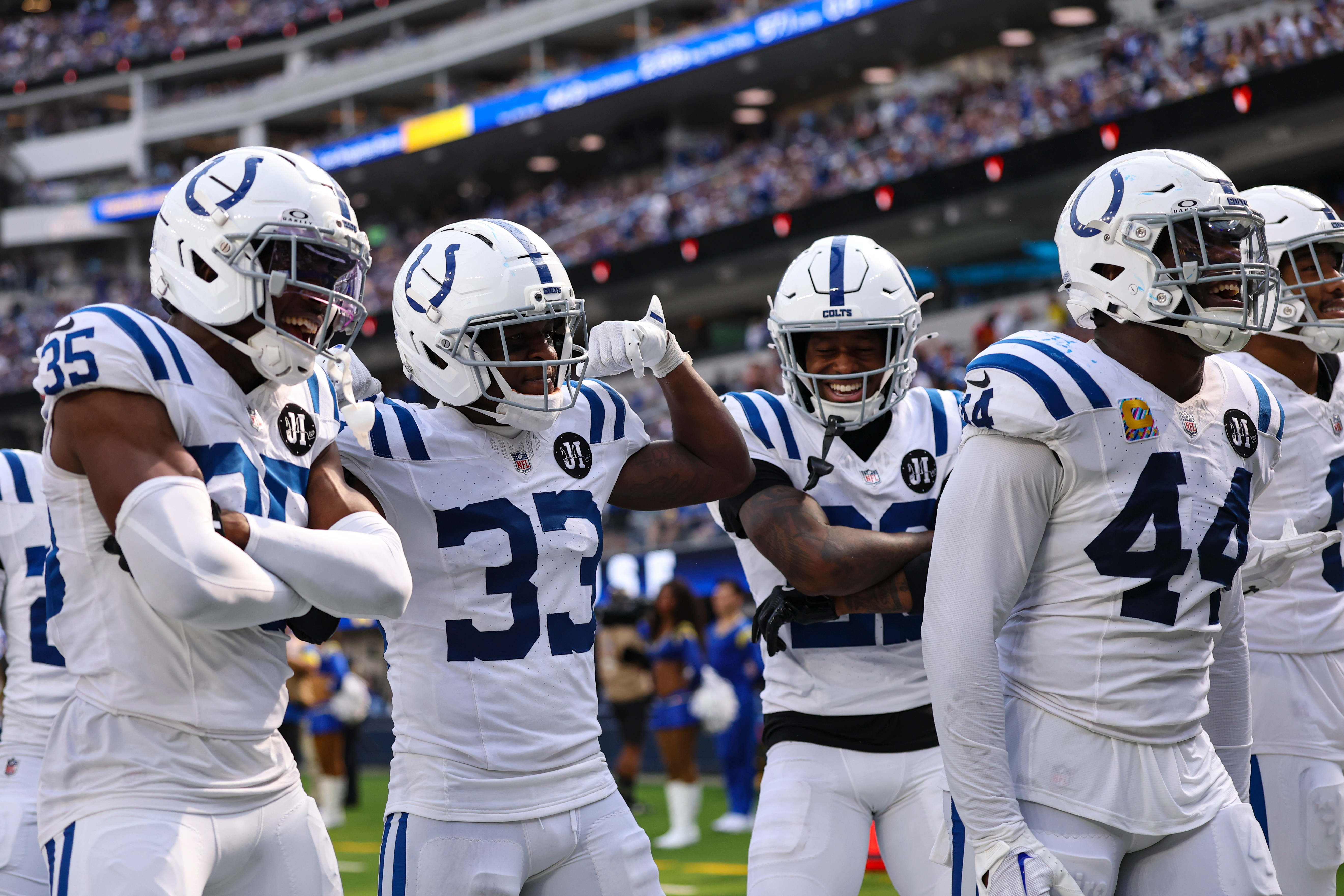 Colts Rams Football