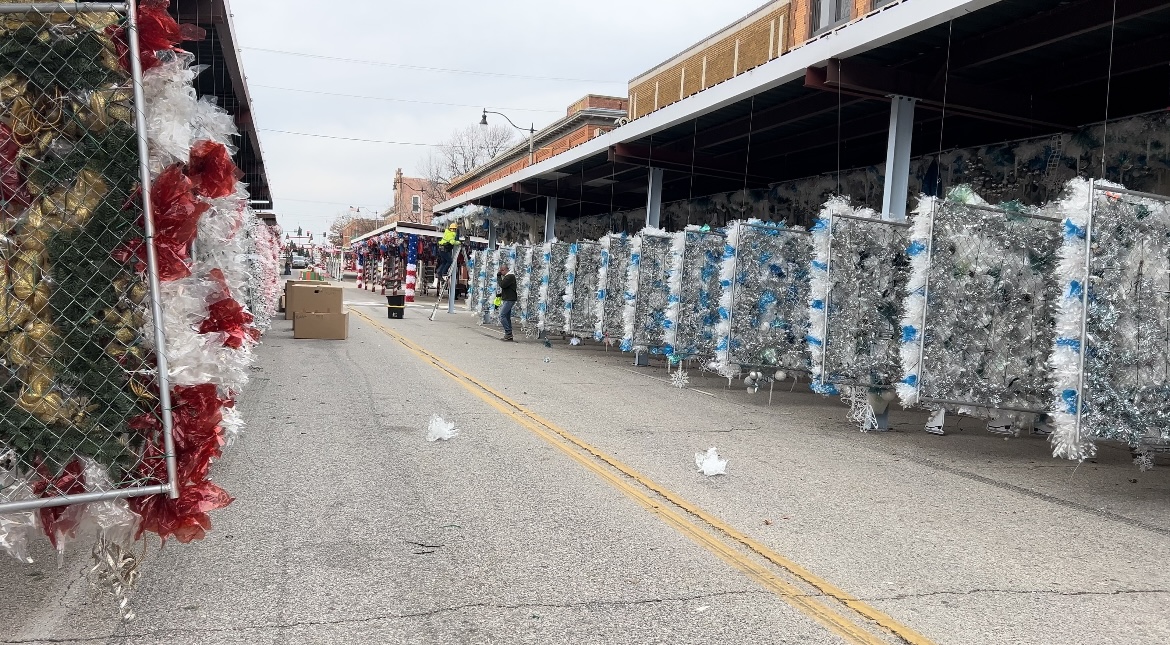 Sapulpa Christmas Chute comes down