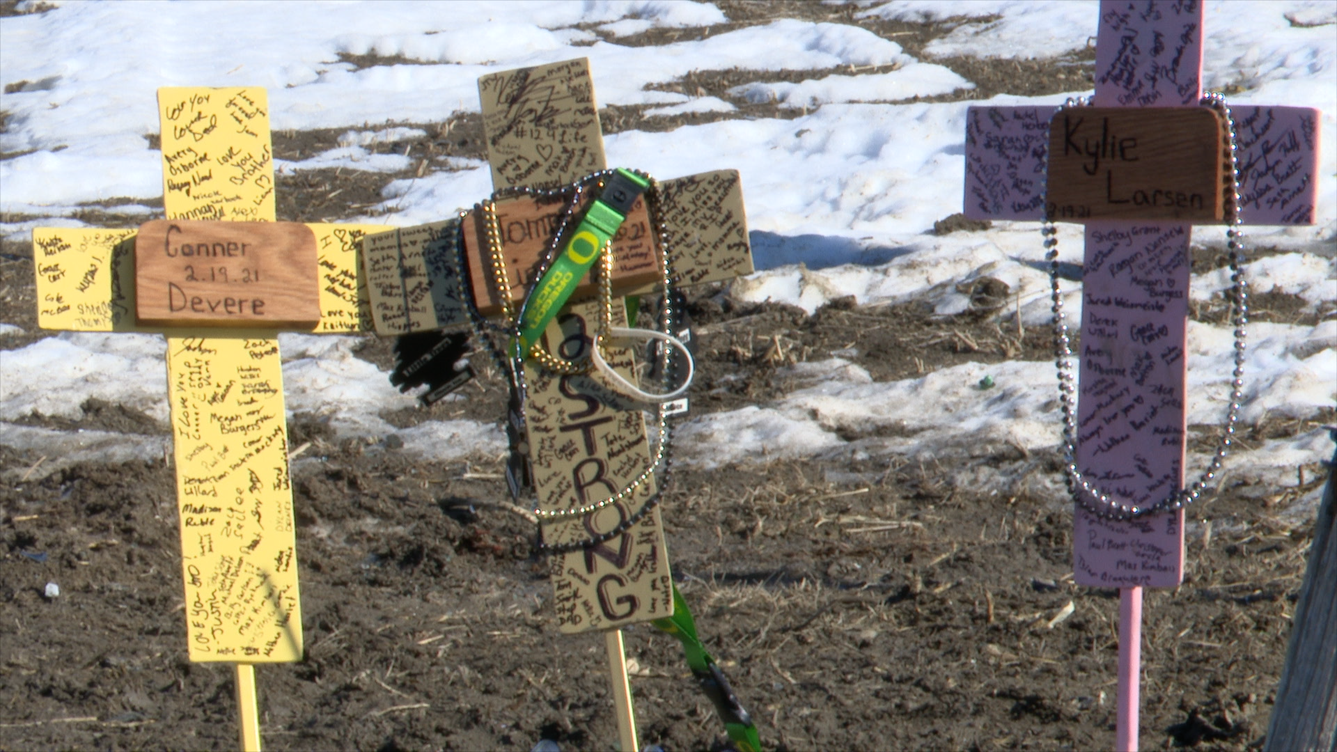 Community responds to deaths of 3 Billings West High students - Vimarsana News
