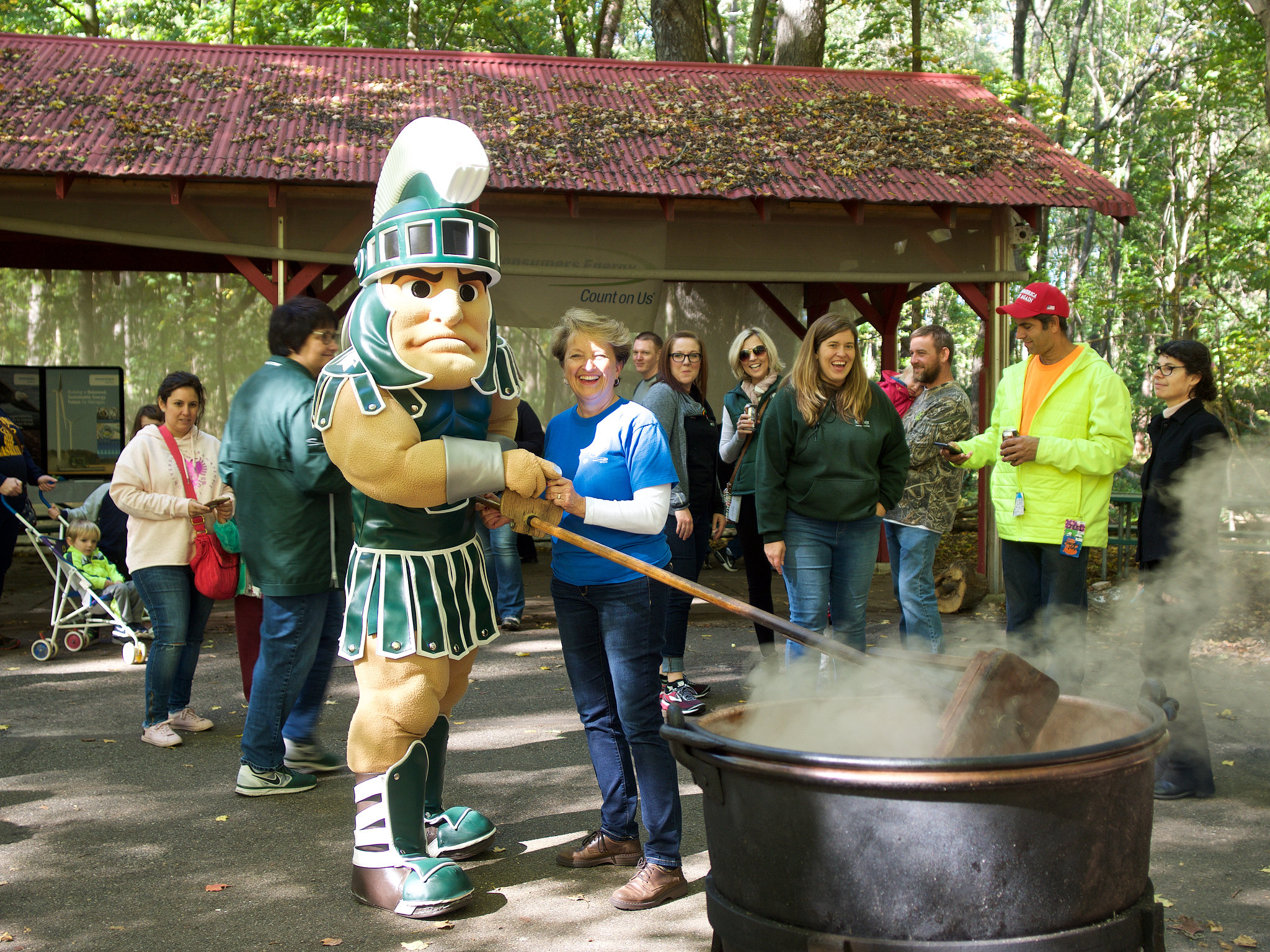 Carolyn Bloodworth, Sparty Stirring Apple Butter