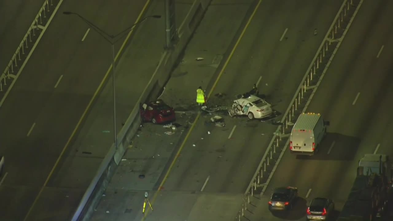 A fatal crash shuts down all express lanes on Interstate 95 northbound near Palmetto Park Road in Boca Raton on March 29, 2024.jpg