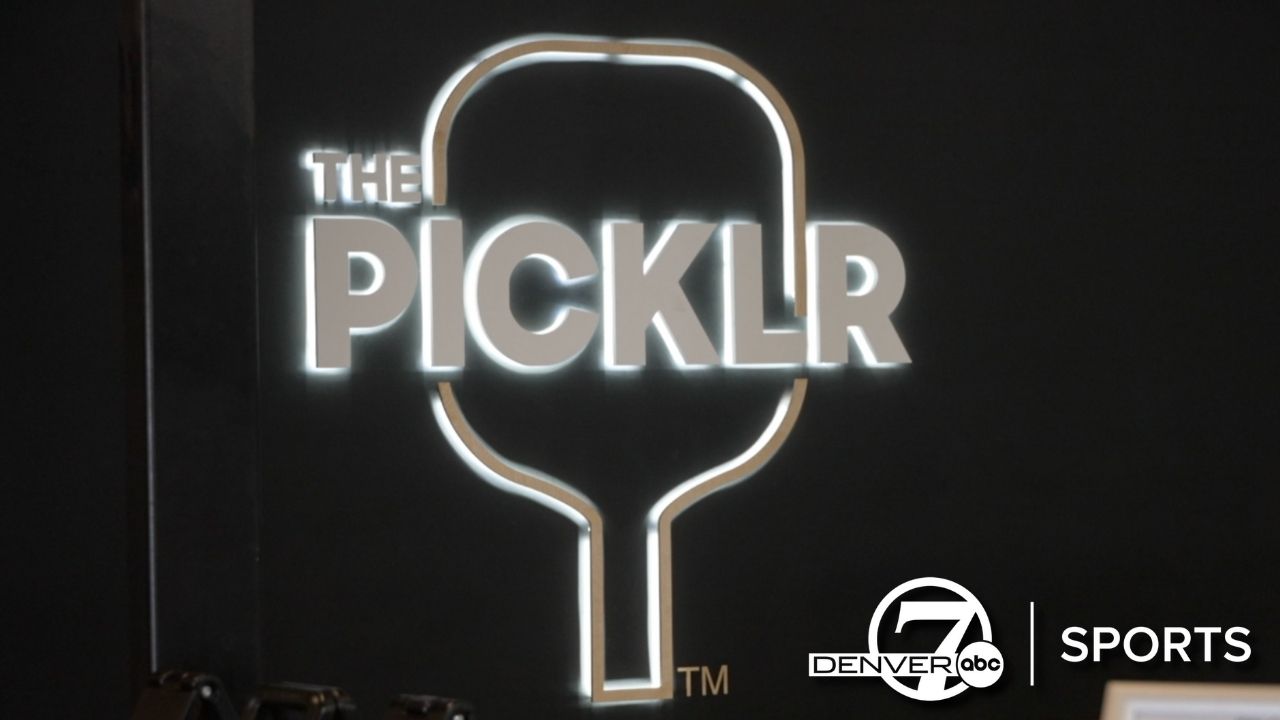 Picklr indoor pickleball