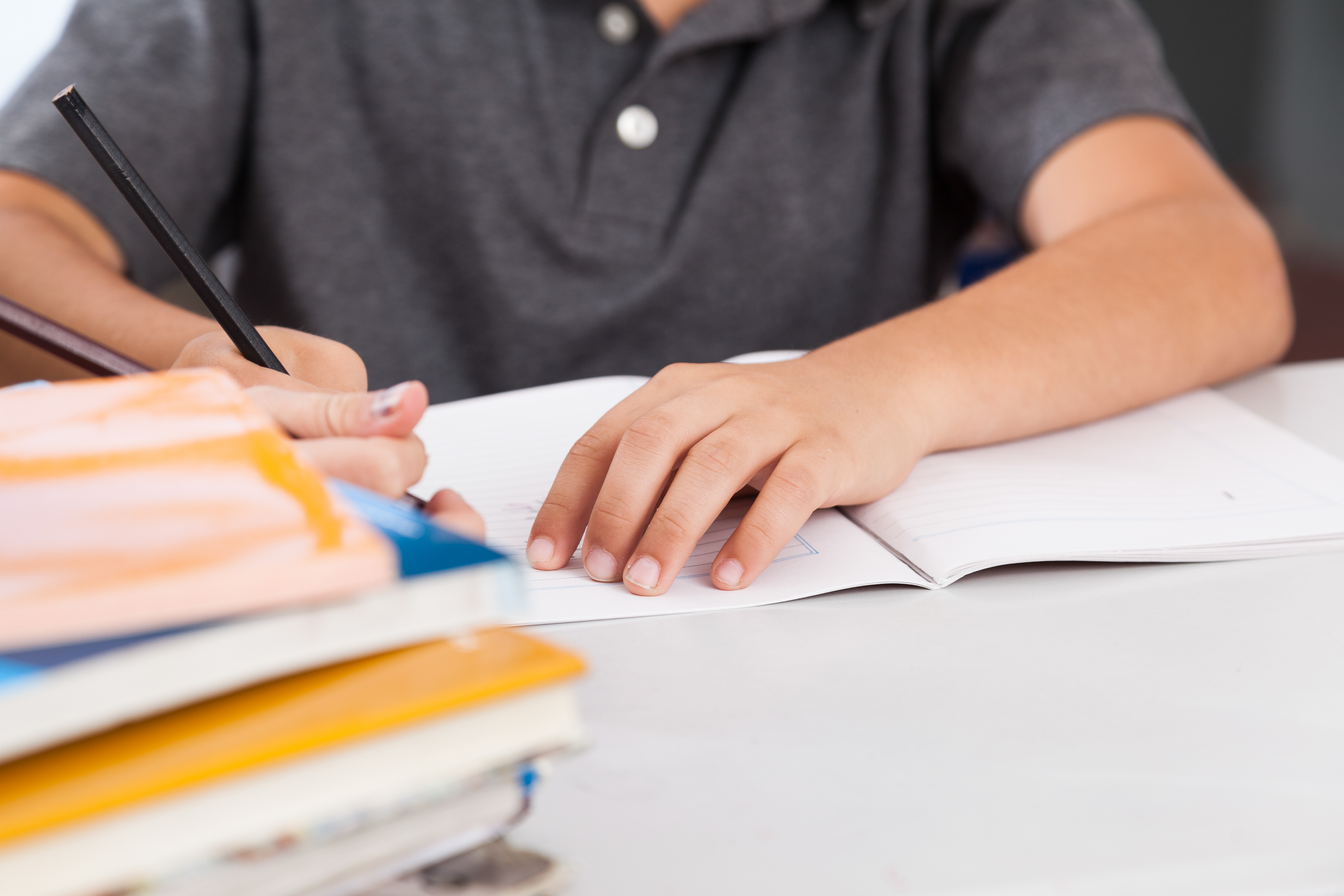kids-in-the-classroom_HoW08hR8l.jpg