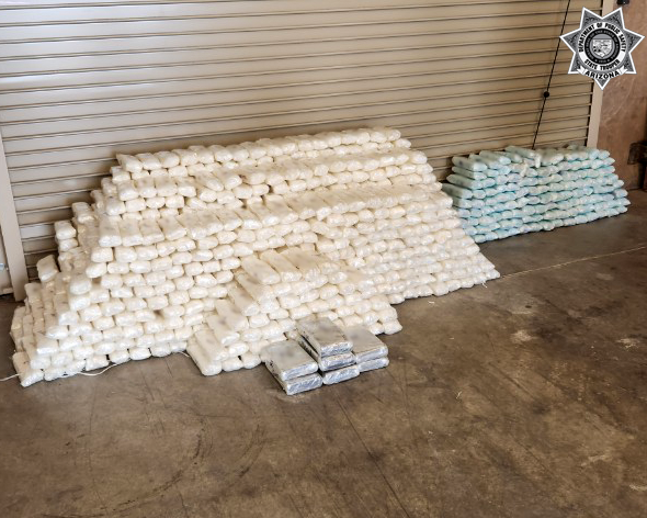 More than 1,000 lbs drugs seized in Nogales.png
