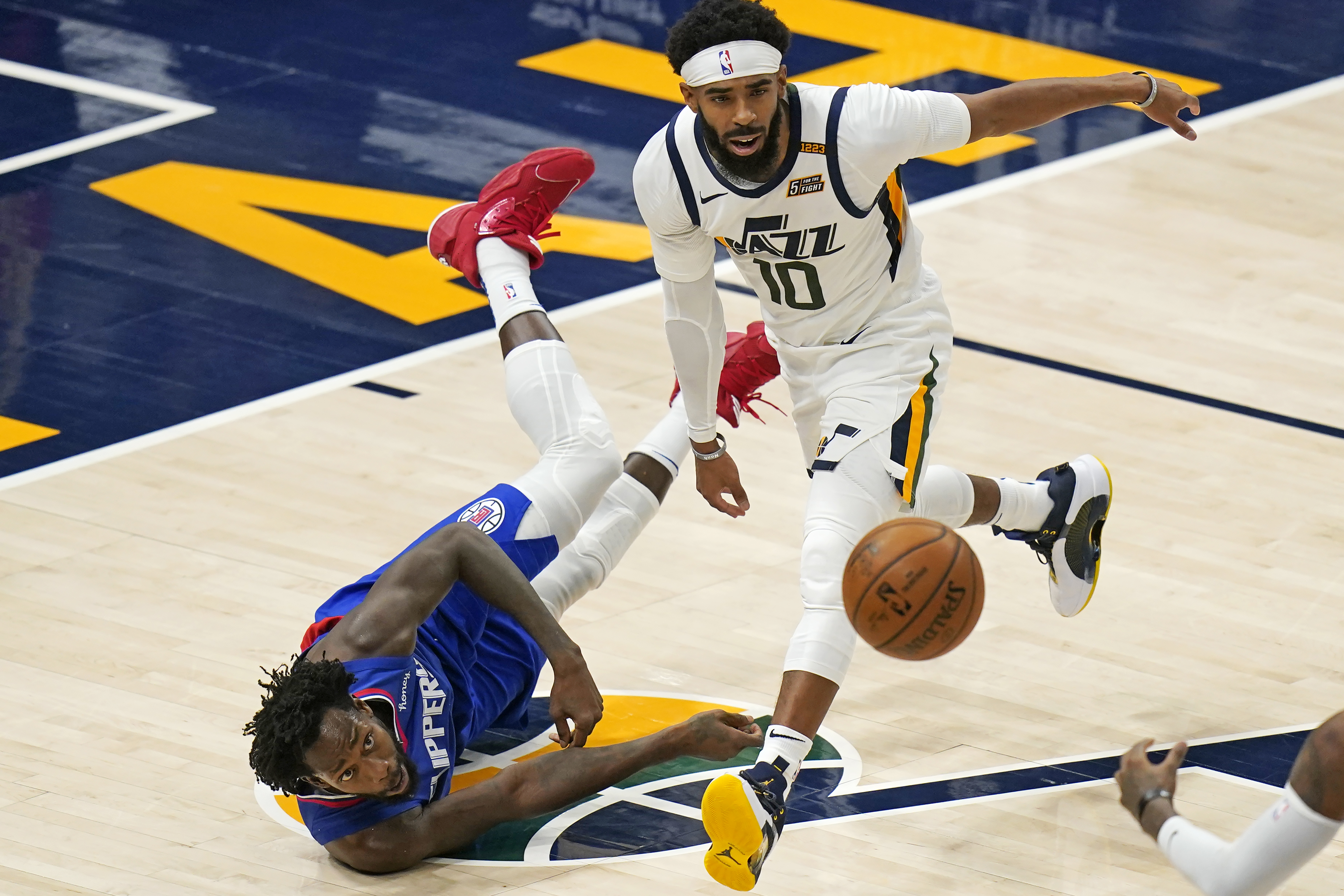 Patrick Beverley, Mike Conley