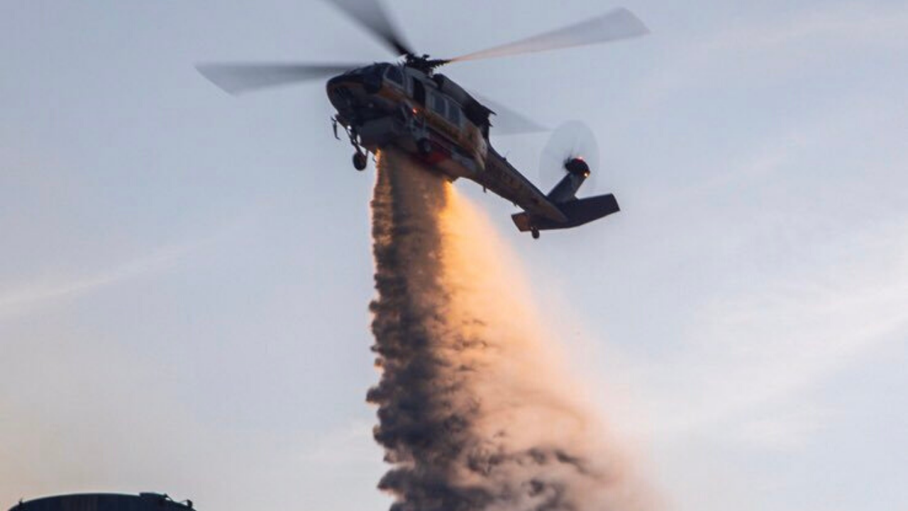 Los Angeles County Fire Department Helicopter Fights Wildfire
