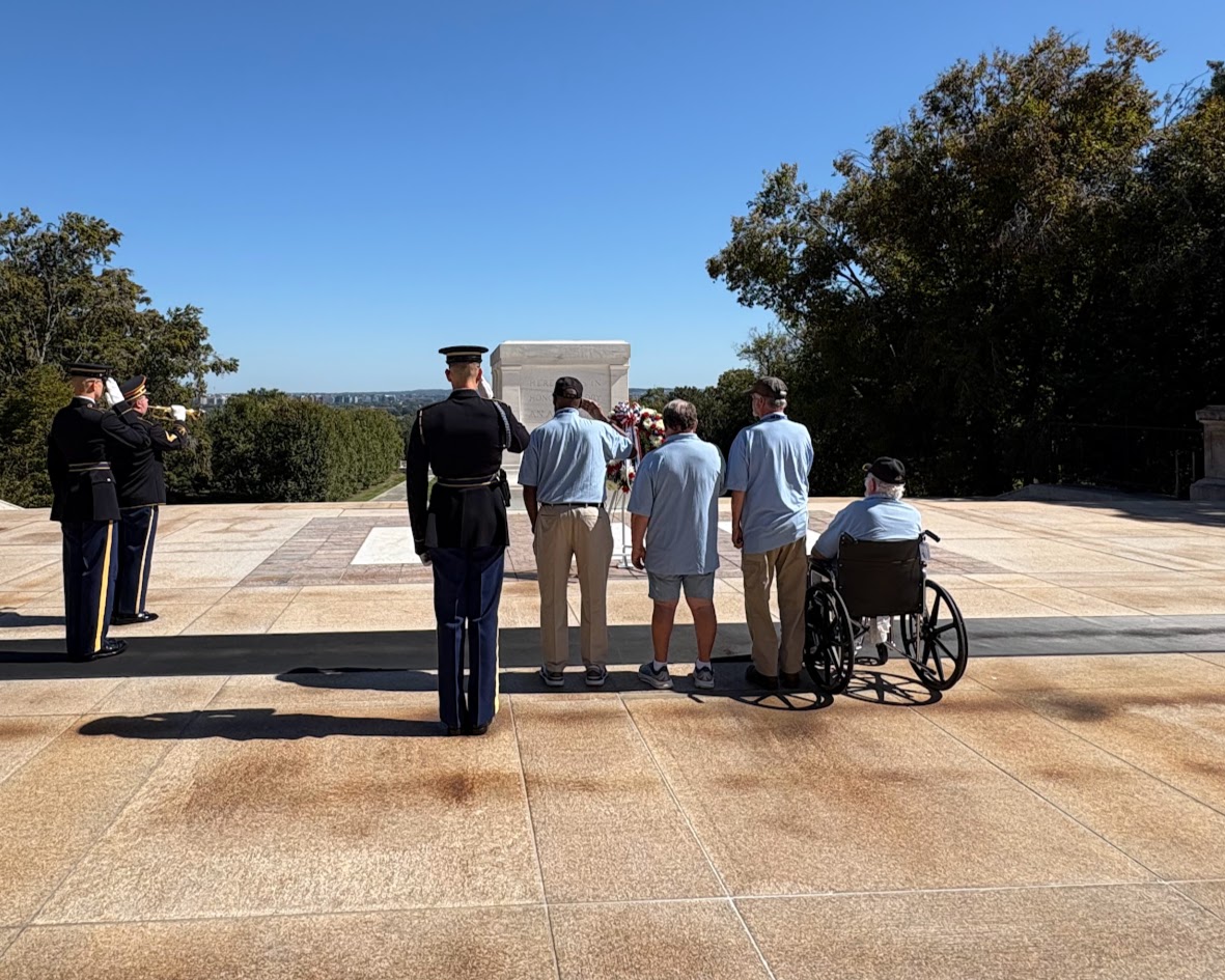 Honor Flight Kentucky at the Tomb of the Unknown Soldier