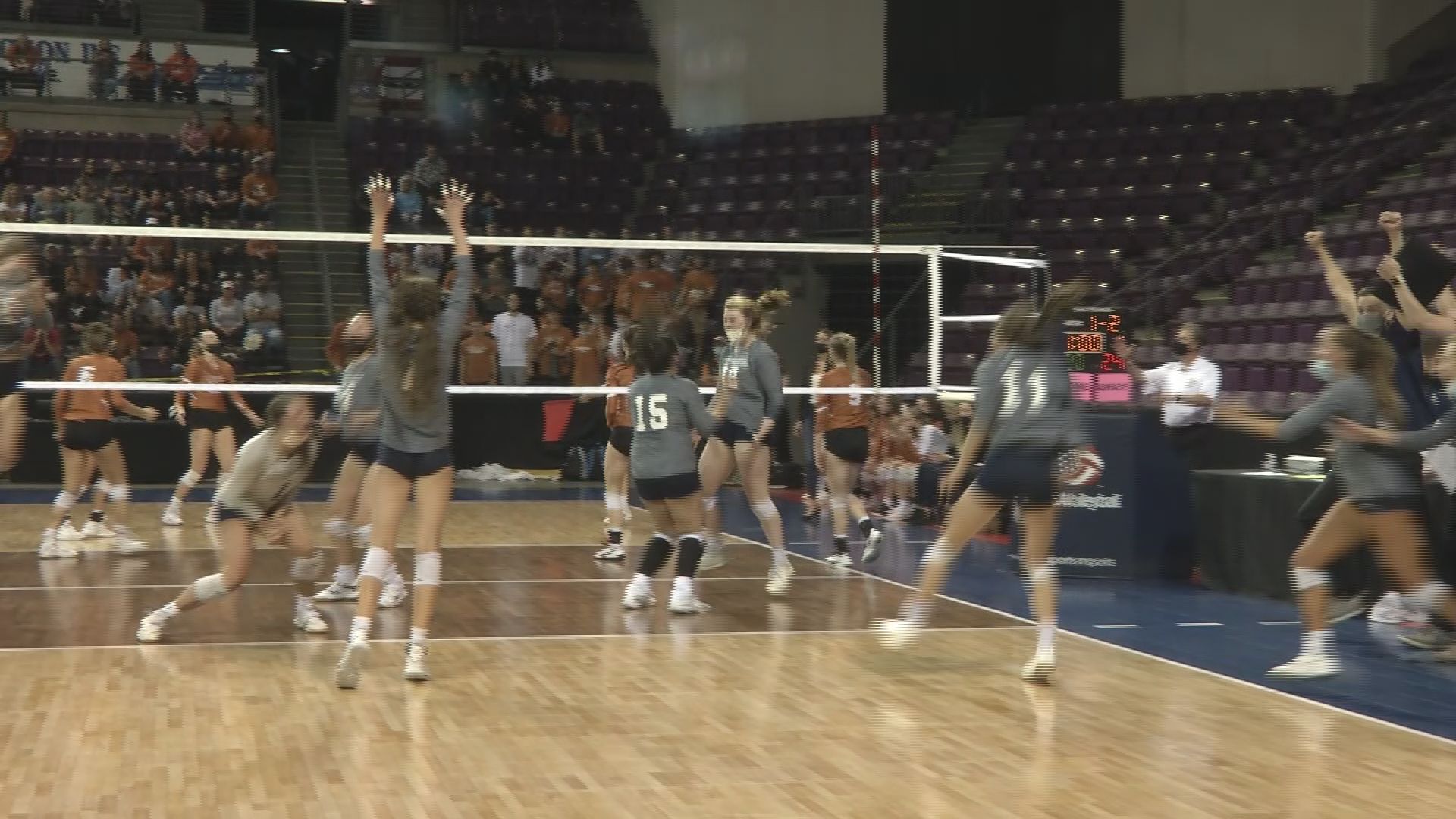 Palmer Ridge volleyball upsets Mead for program's first state title