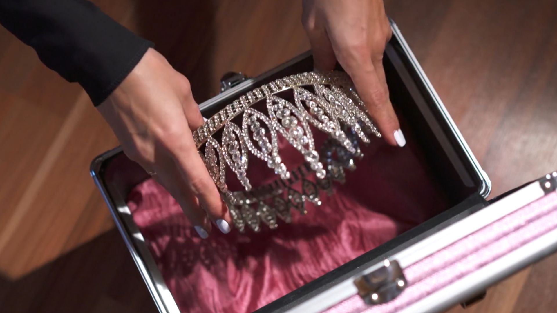 tiara crown file photo (4).jpg