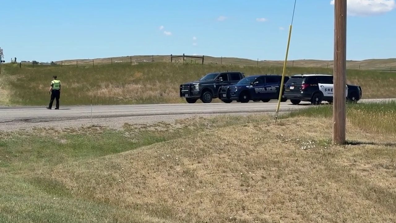 Trooper injured, suspect dead after high-speed chase and crash 