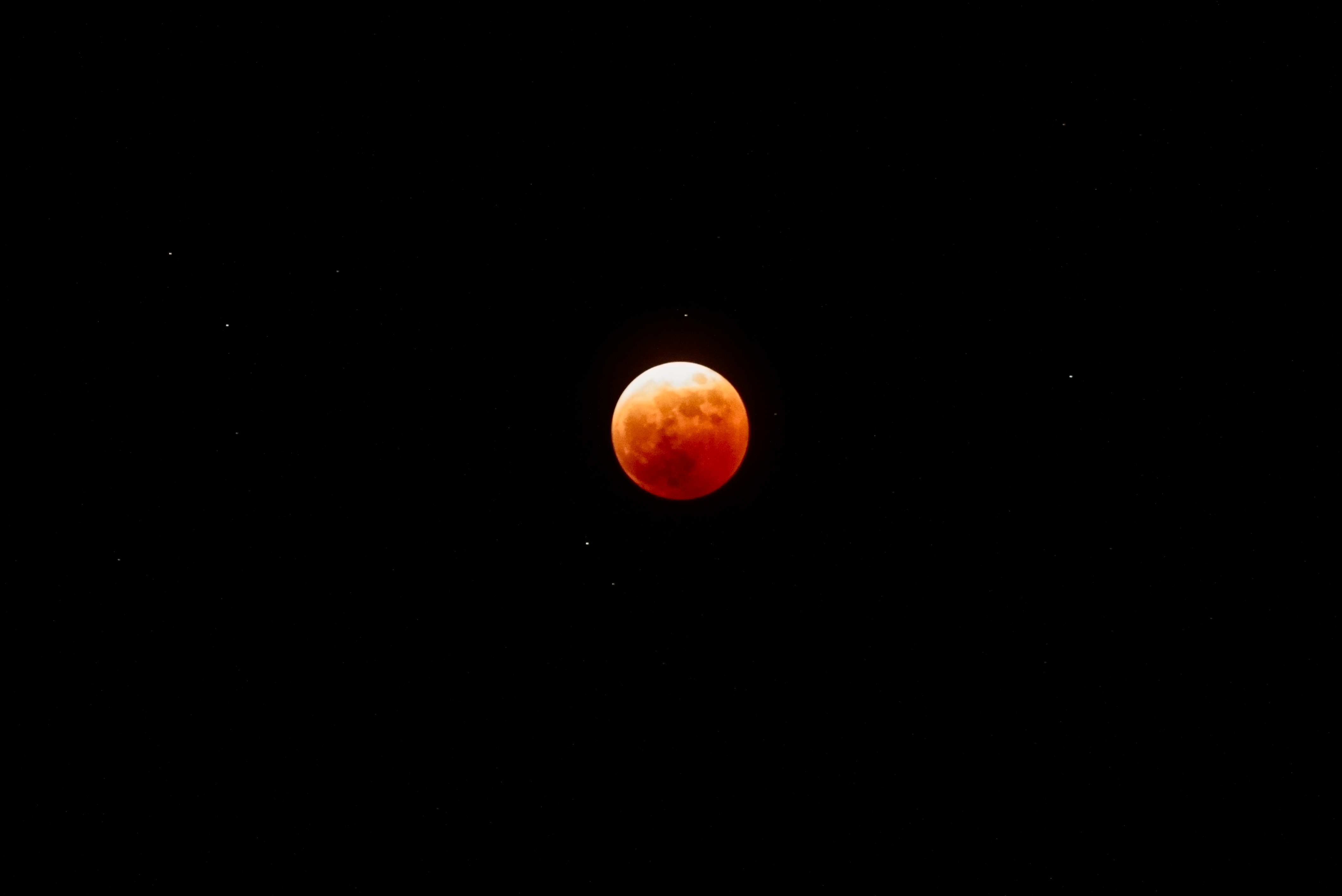 Mysterious,Total,Lunar,Eclipse,Moon