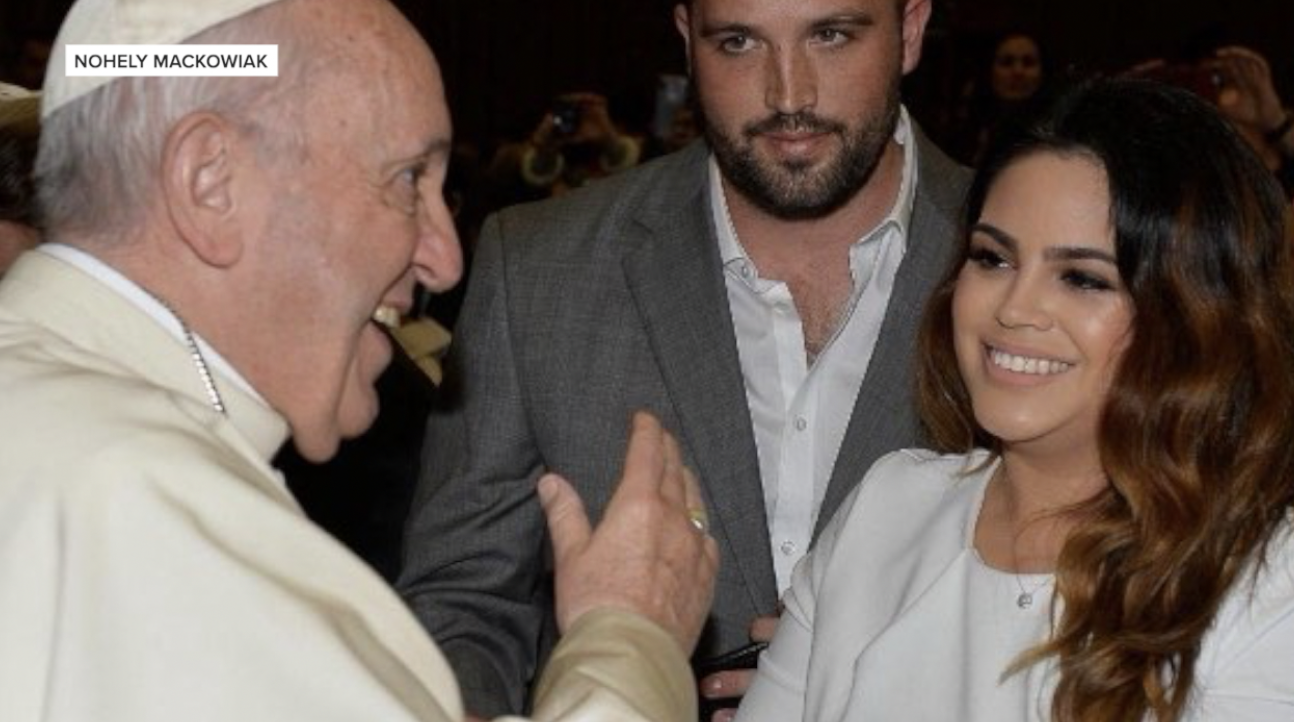 Kevin and Nohely meeting Pope Francis 