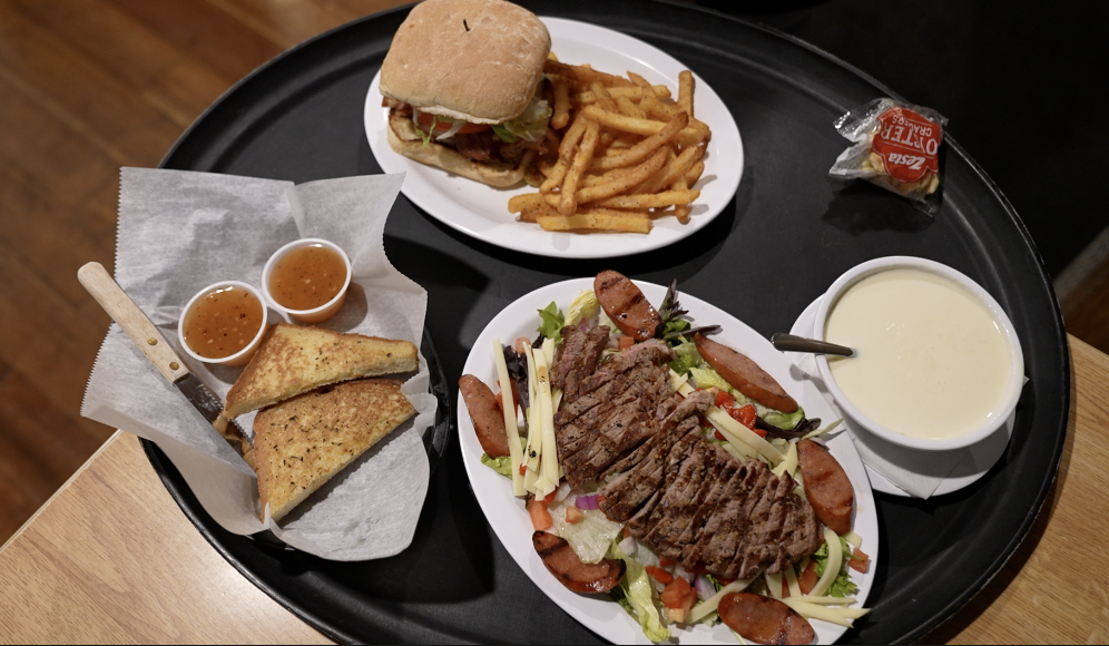 Court House Pub's Signature Dishes