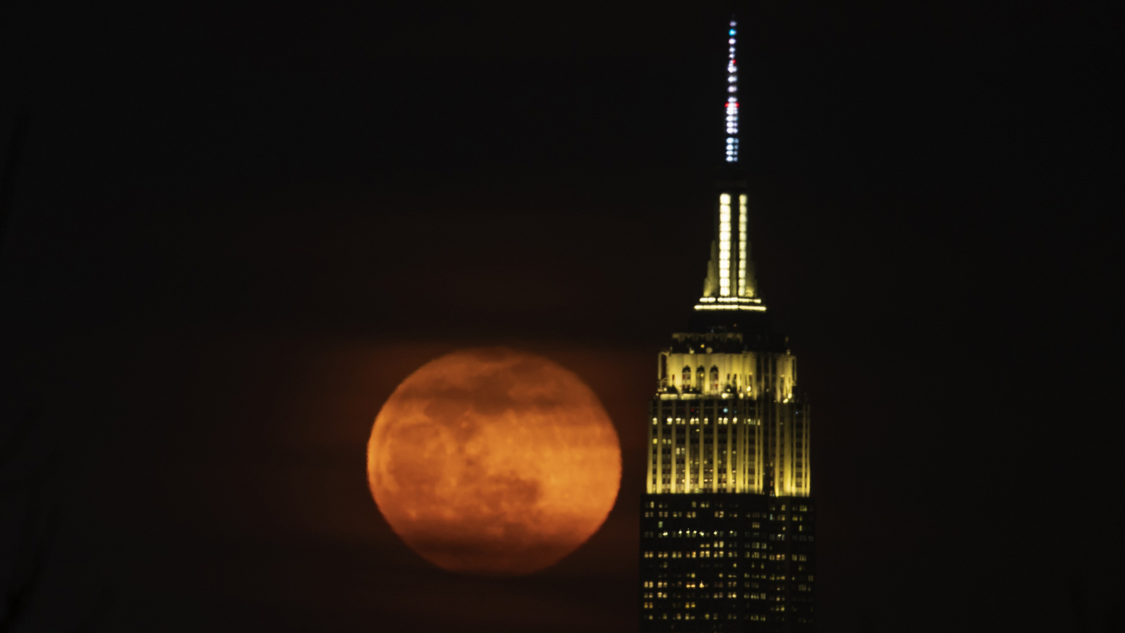 Full Worm Moon rises in New York City
