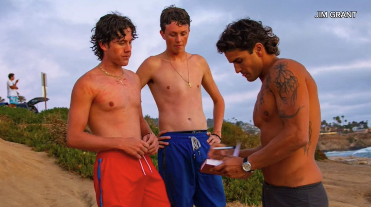 Two Arizona teens honored with Carnegie Medal for Sunset Cliffs rescue