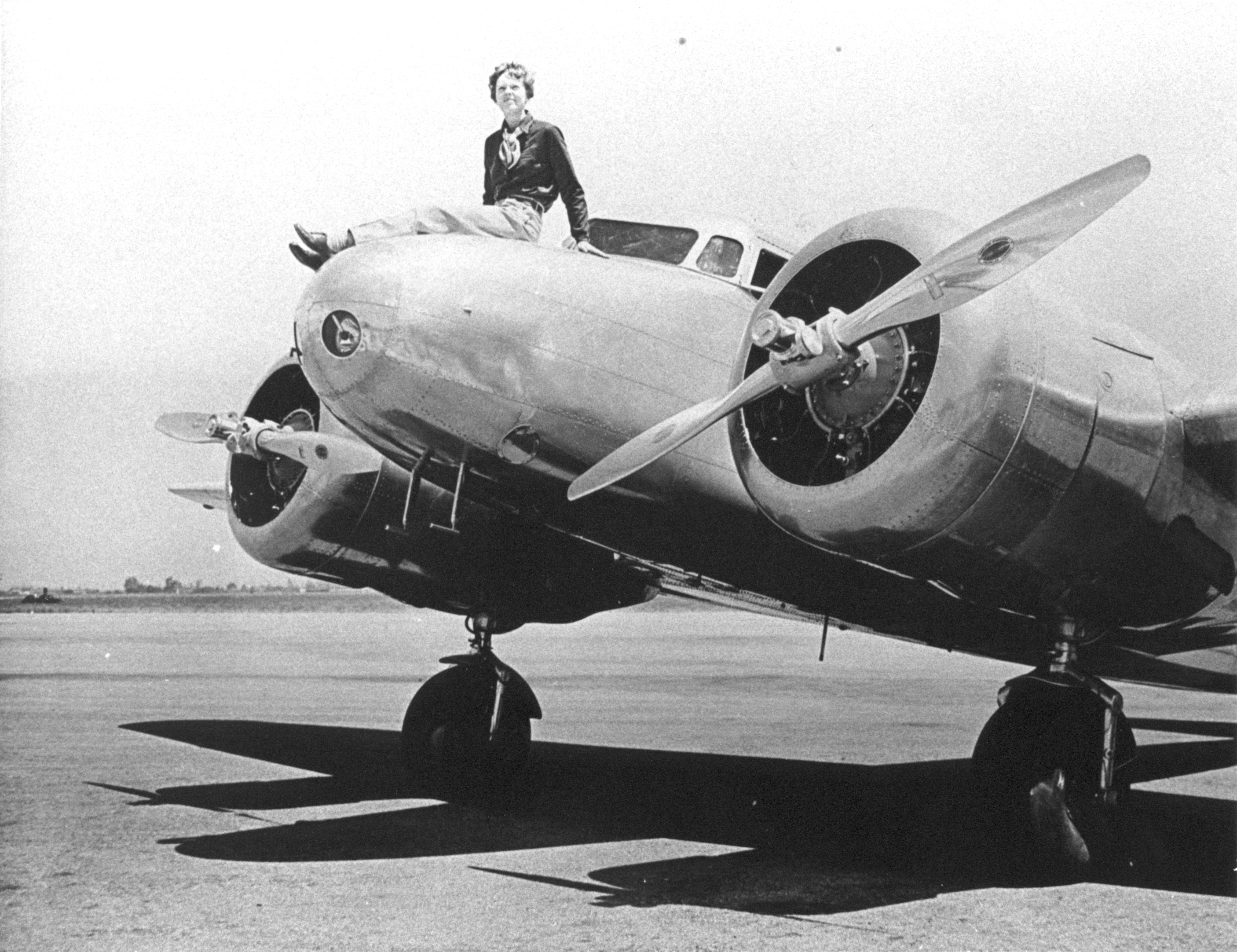 Amelia-Earhart-1.jpg