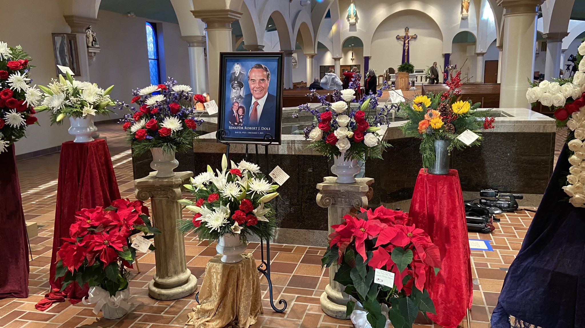 bob dole funeral services 