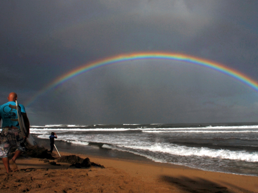 surfing_contest_rainbow_ap_file.png